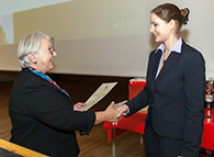 Dr. Alexa Burmester-Hofmann erhält Professor-Herbert-Jacob-Preis 2013