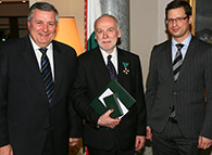 Dr. Tiborc Fazekas erhält Ritterkreuz des Ungarischen Verdienstordens